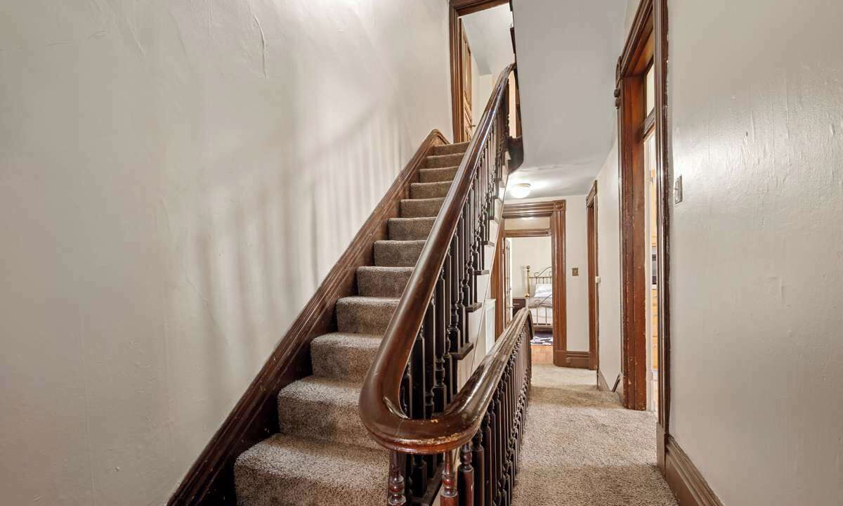 Photo of Others in South Side Flats