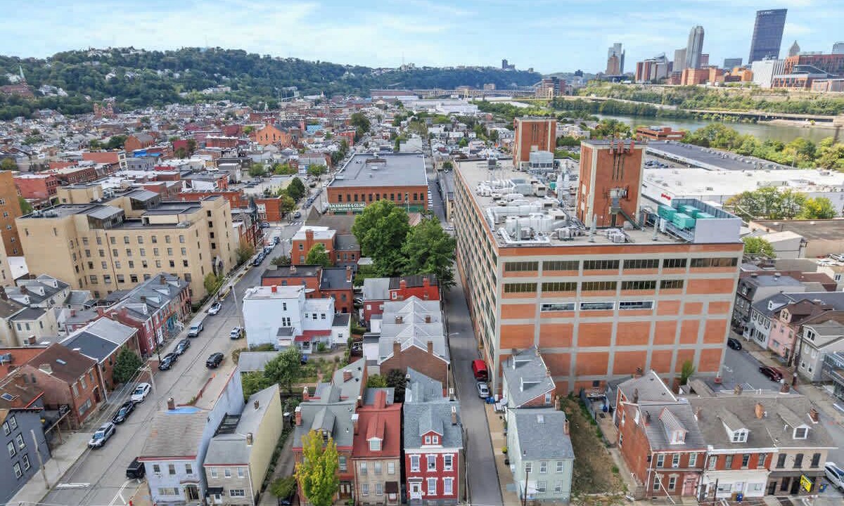 Photo of Outdoor in South Side Flats