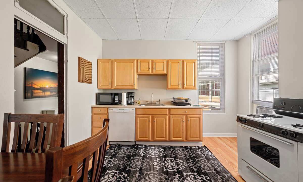 Photo of Kitchen in South Side Flats