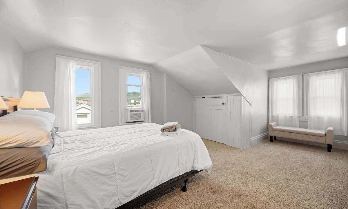 Photo of Bedroom in South Side Flats
