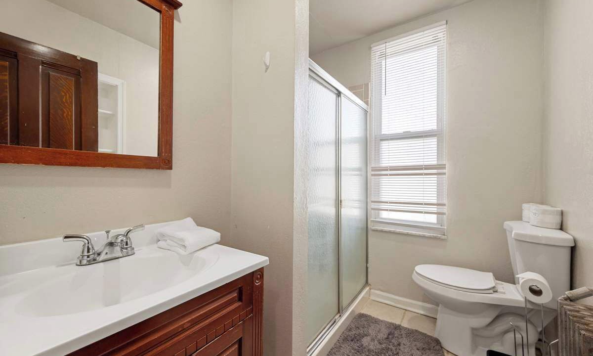 Photo of Bathroom in South Side Flats