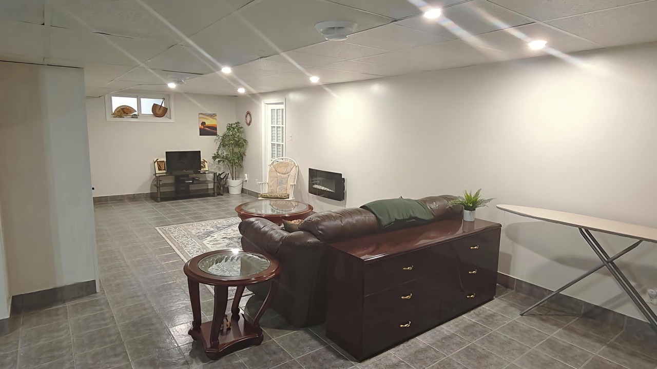 Photo of Livingroom in Ottawa Division