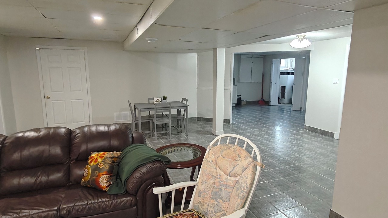 Photo of Livingroom in Ottawa Division