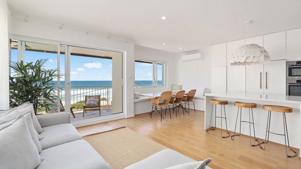 Photo of Livingroom in Curl Curl