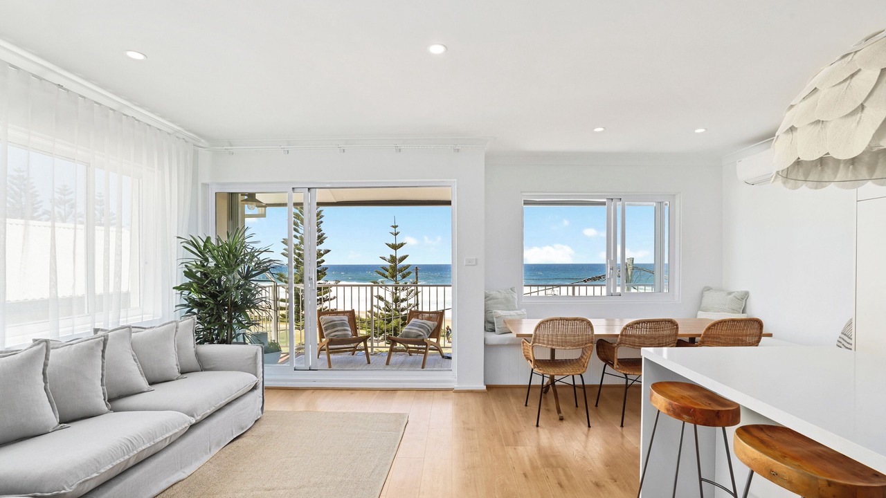 Photo of Livingroom in Curl Curl