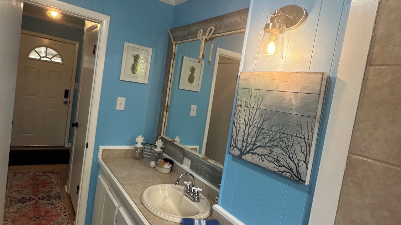 Photo of Bathroom in Laurel
