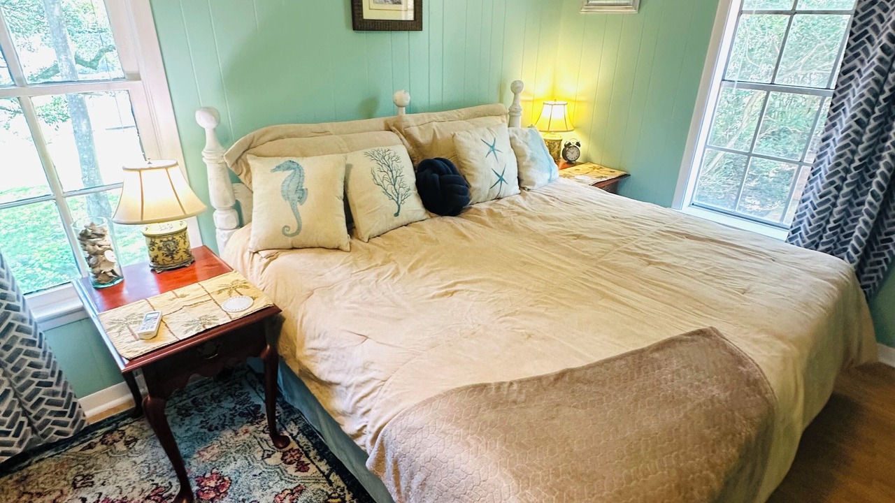 Photo of Bedroom in Laurel