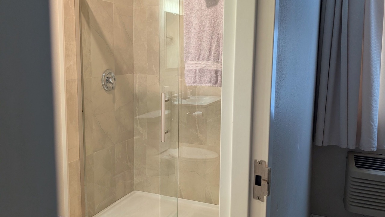 Photo of Bathroom in Pocahontas