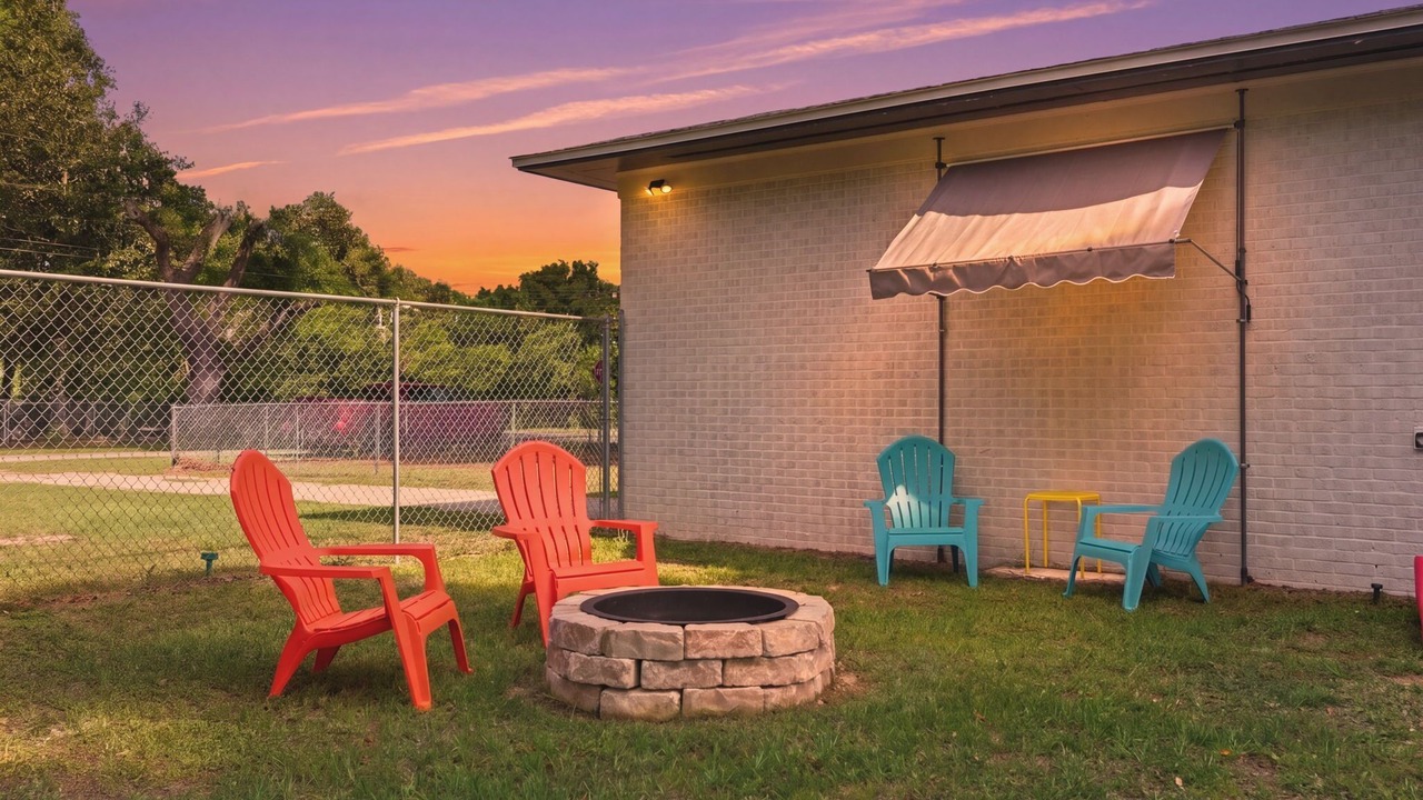 Photo of Outdoor in Myrtle Grove