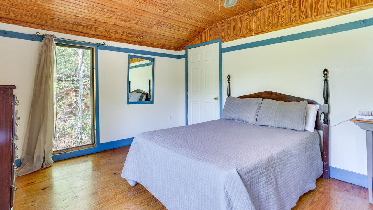 Photo of Bedroom in Taswell