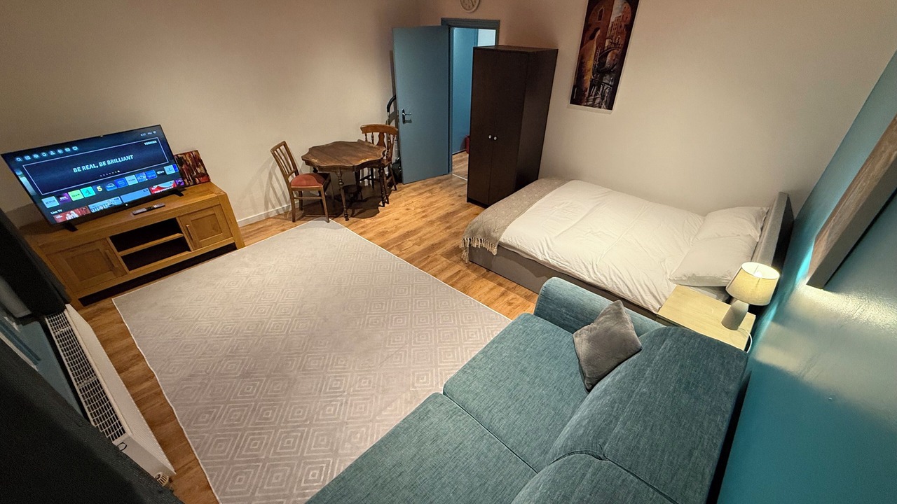 Photo of Bedroom in Tottenham Green