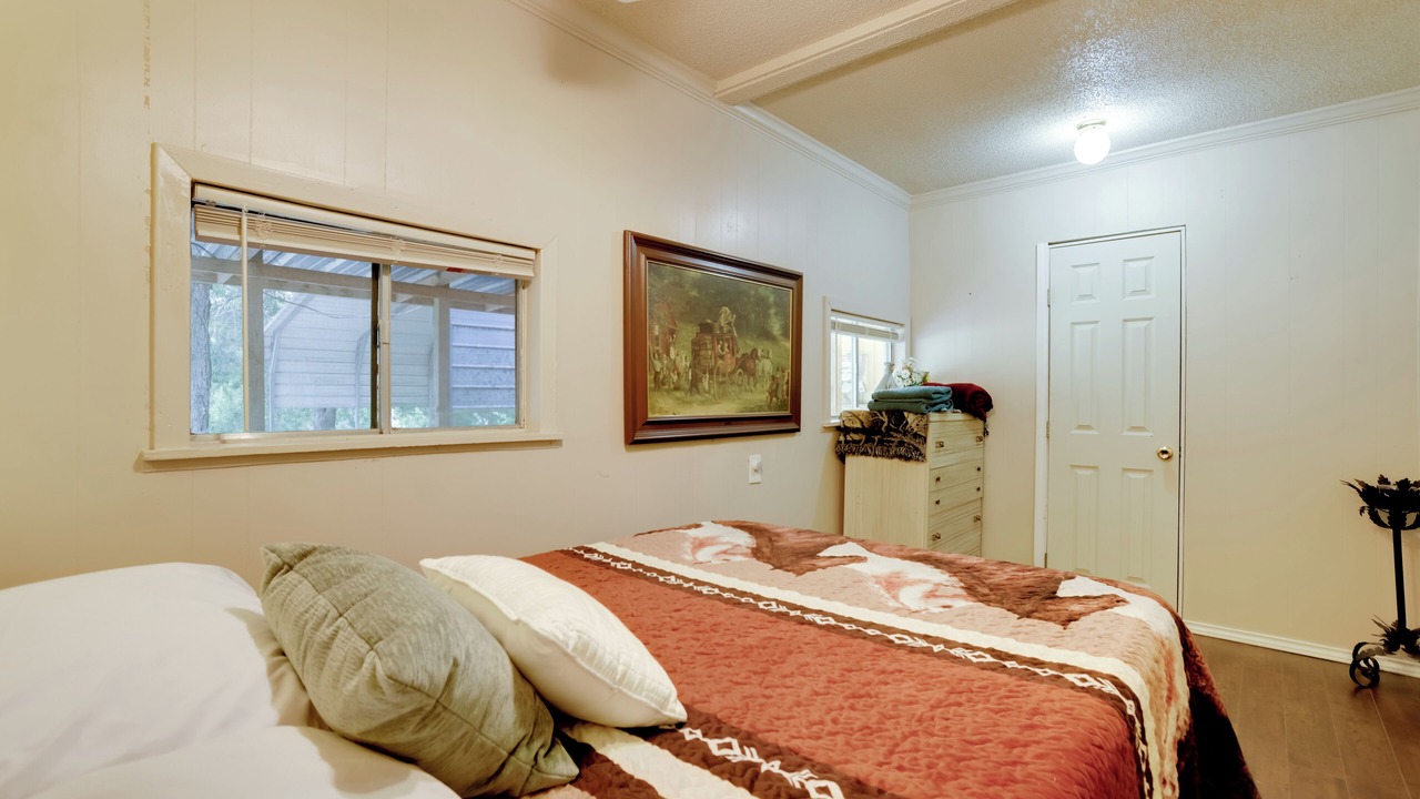 Photo of Bedroom in Cleveland