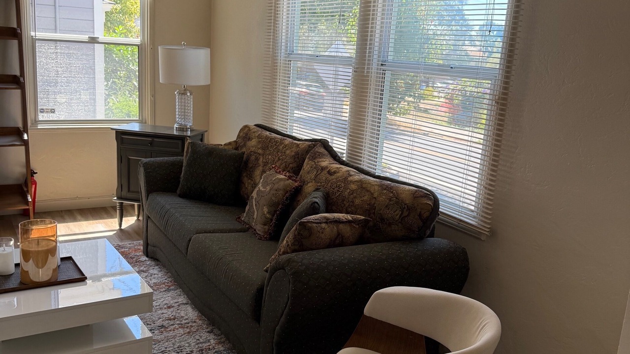 Photo of Livingroom in North Berkeley