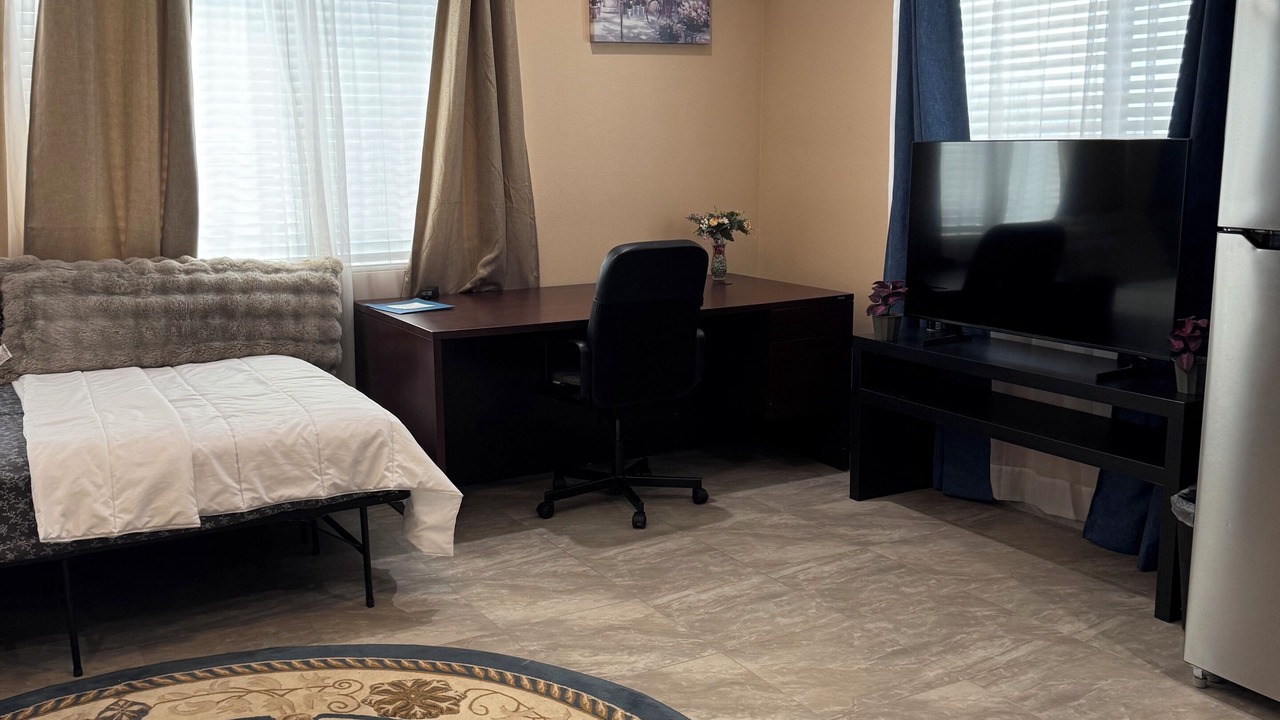 Photo of Bedroom in La Sierra Hills