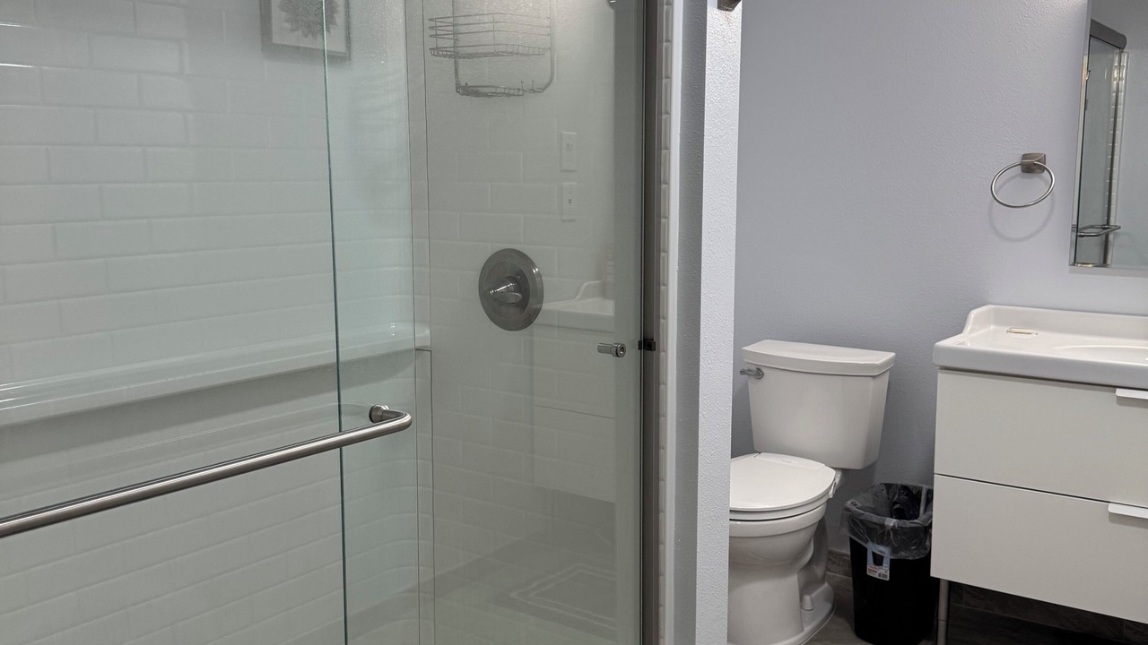 Photo of Bathroom in La Sierra Hills