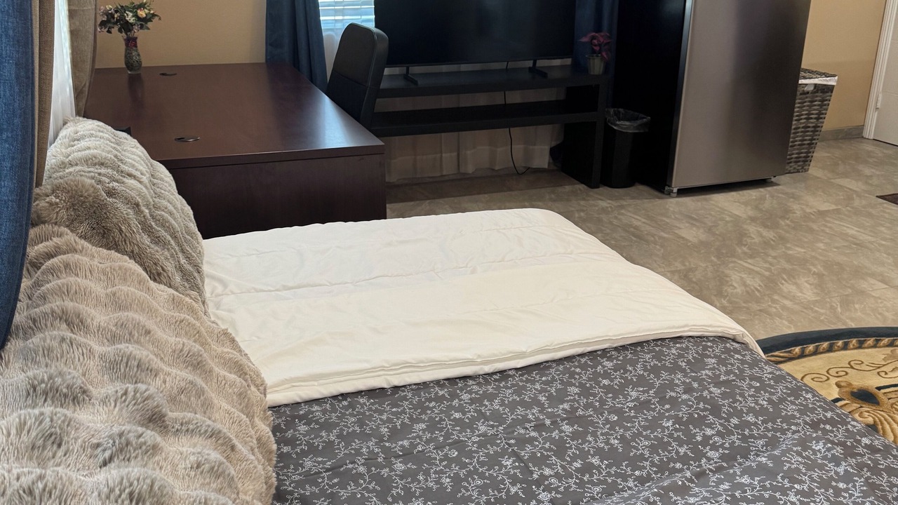 Photo of Bedroom in La Sierra Hills