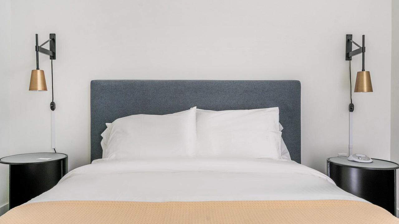 Photo of Bedroom in Truxton Circle