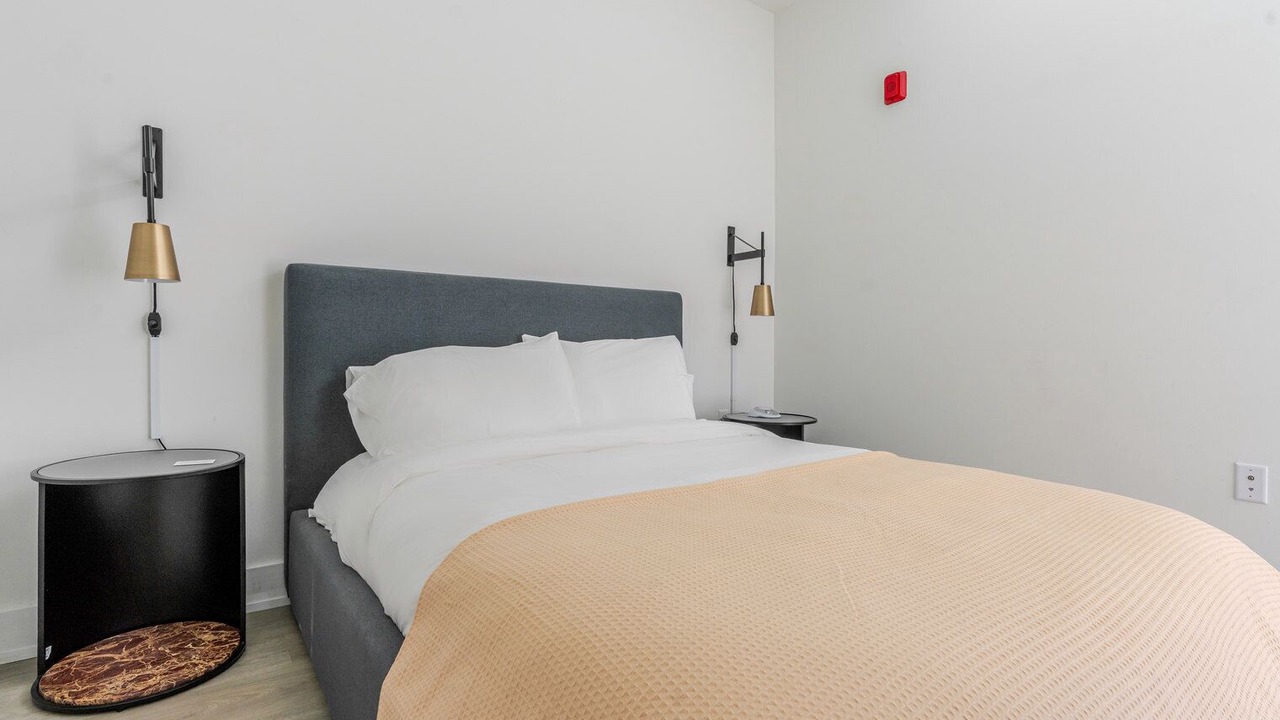 Photo of Bedroom in Truxton Circle