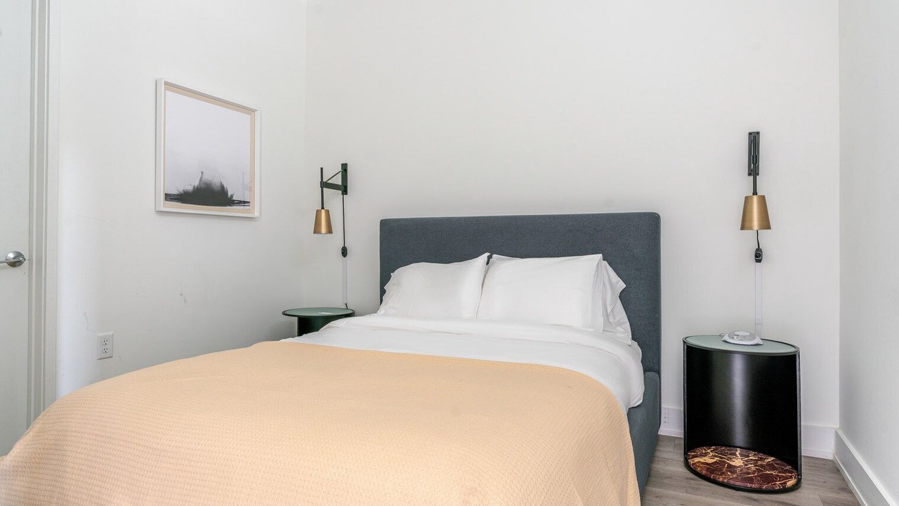 Photo of Bedroom in Truxton Circle