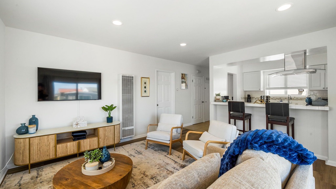 Photo of Livingroom in The Strand