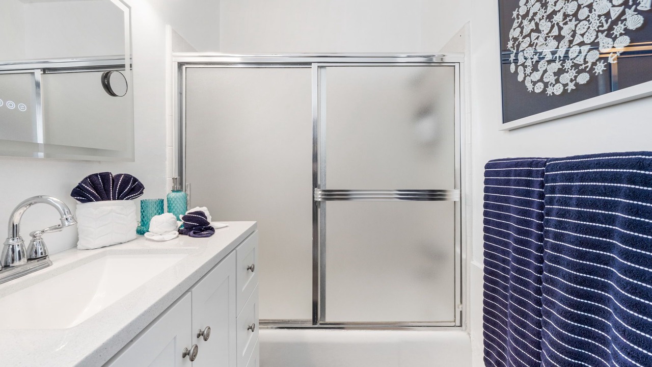 Photo of Bathroom in The Strand