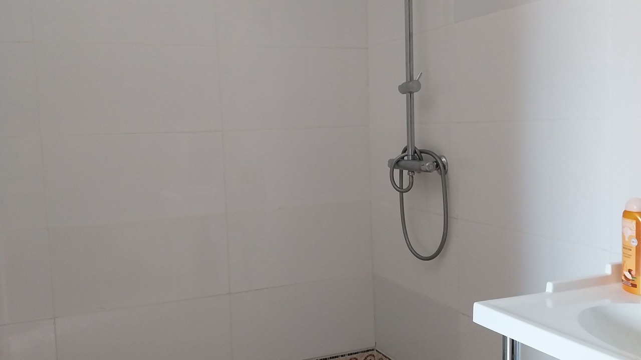 Photo of Bathroom in La Neuville-aux-Bois