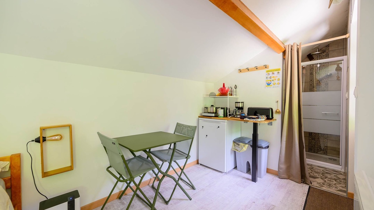 Photo of Others in Haulme