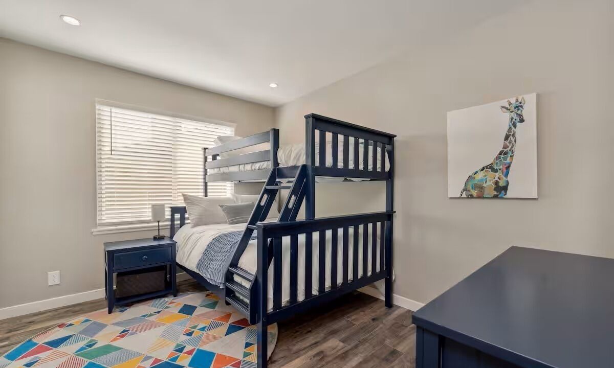 Photo of Bedroom in Thousand Oaks
