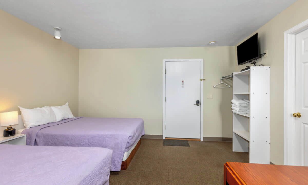 Photo of Bedroom in Lake City