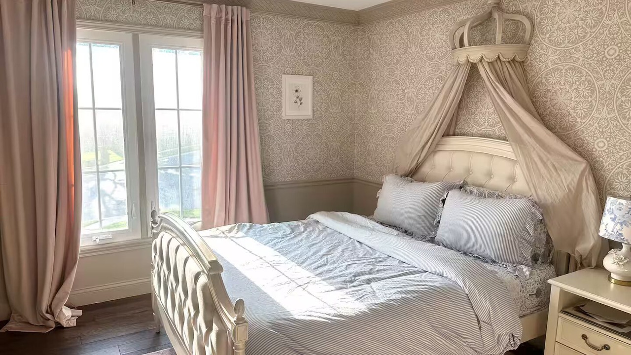 Photo of Bedroom in Overland Park