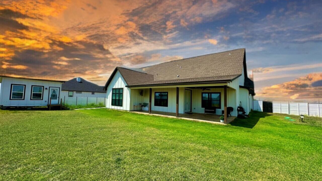 Photo of Outdoor in Del Valle