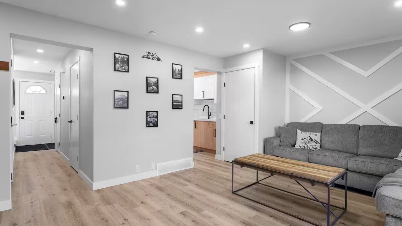 Photo of Livingroom in Calgary