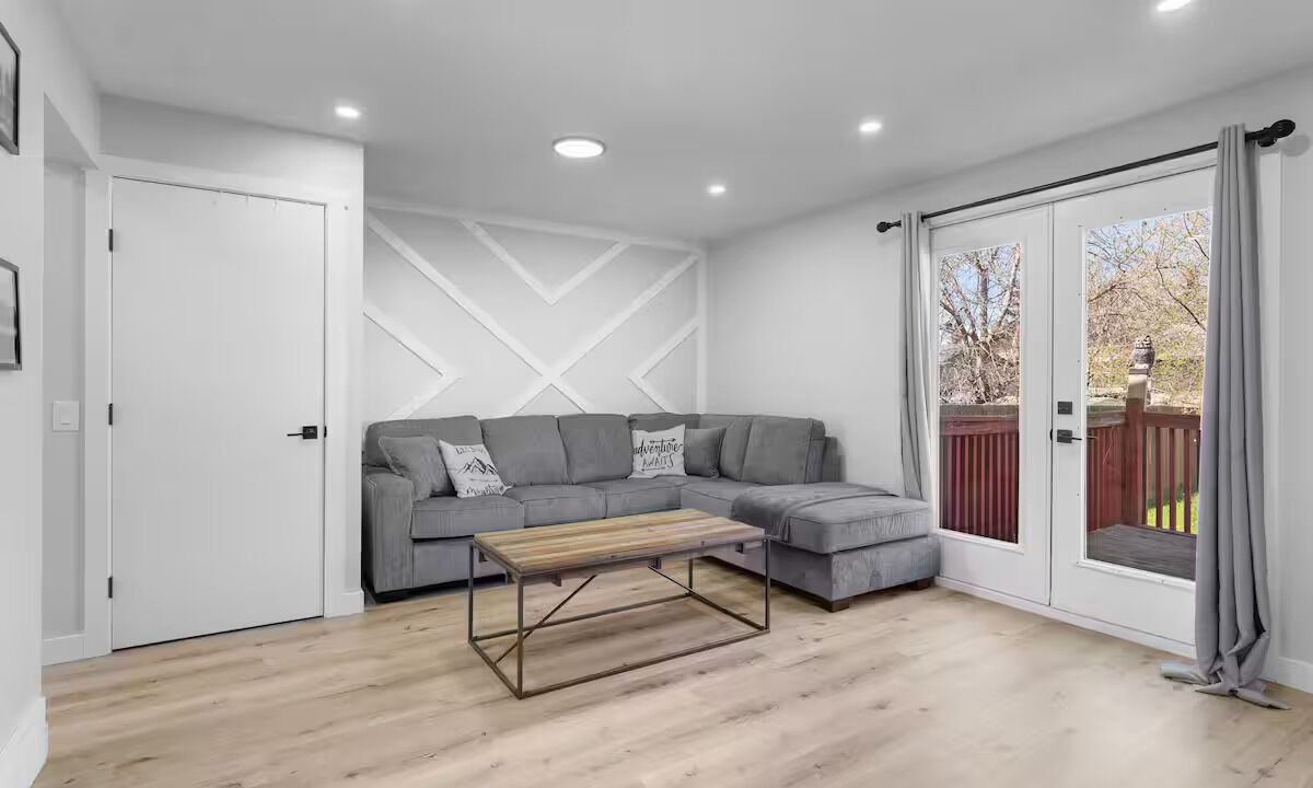 Photo of Livingroom in Calgary