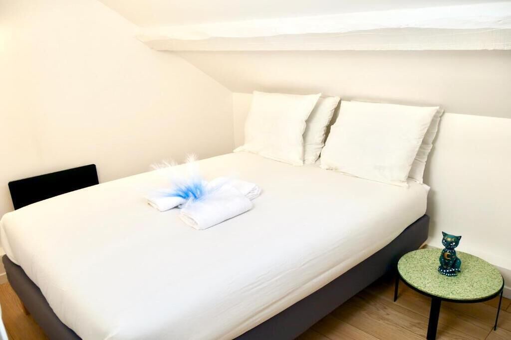 Photo of Bedroom in Melun