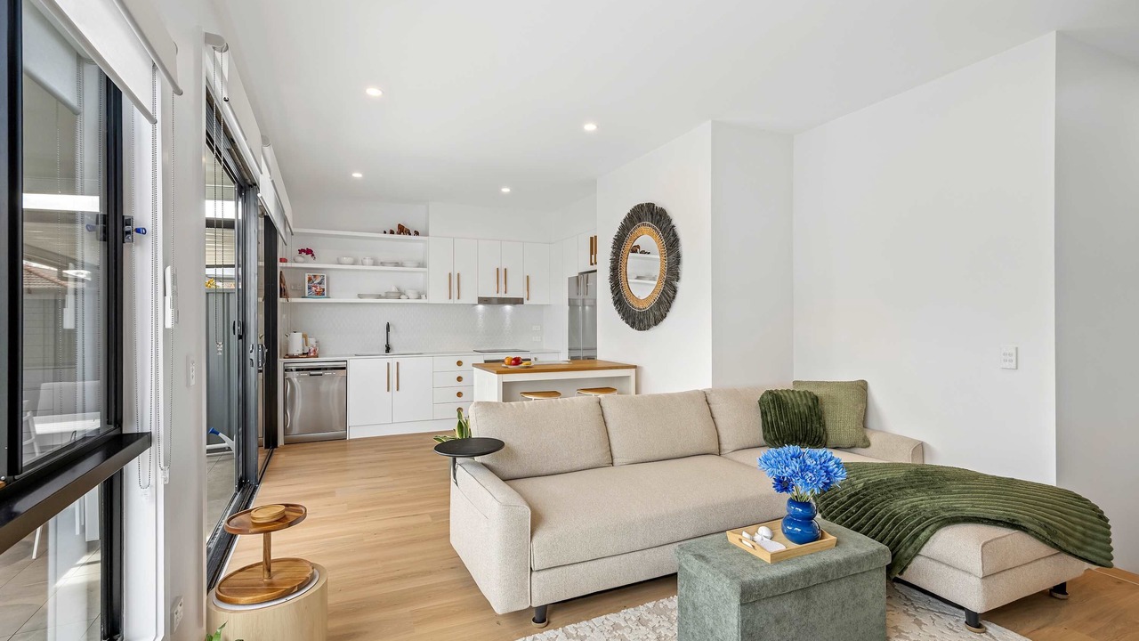 Photo of Livingroom in Marks Point