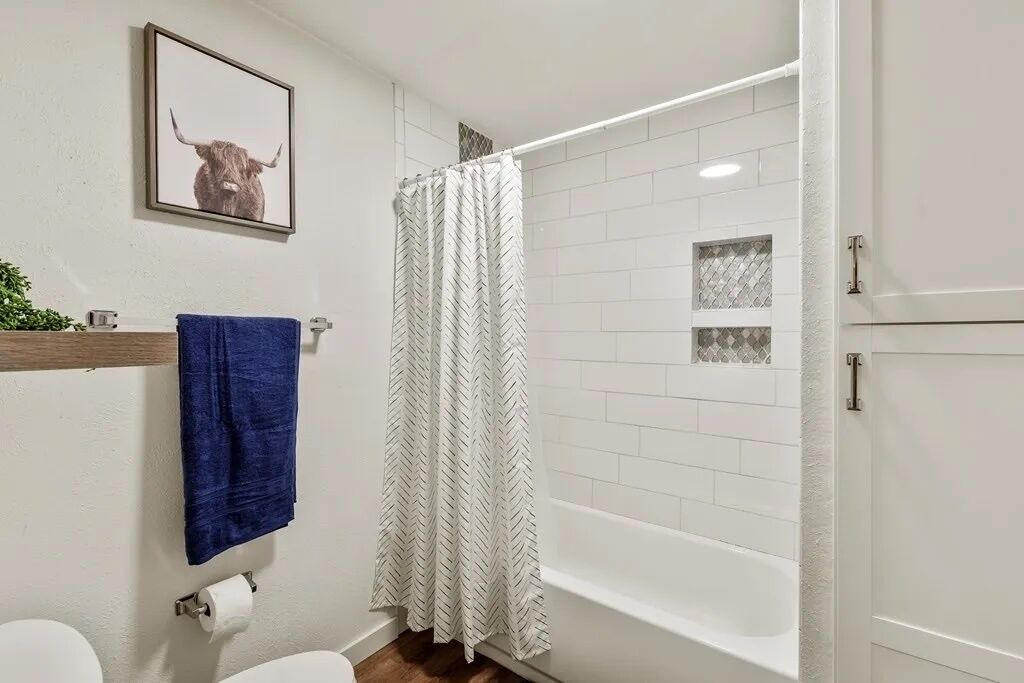 Photo of Bathroom in Gun Barrel City
