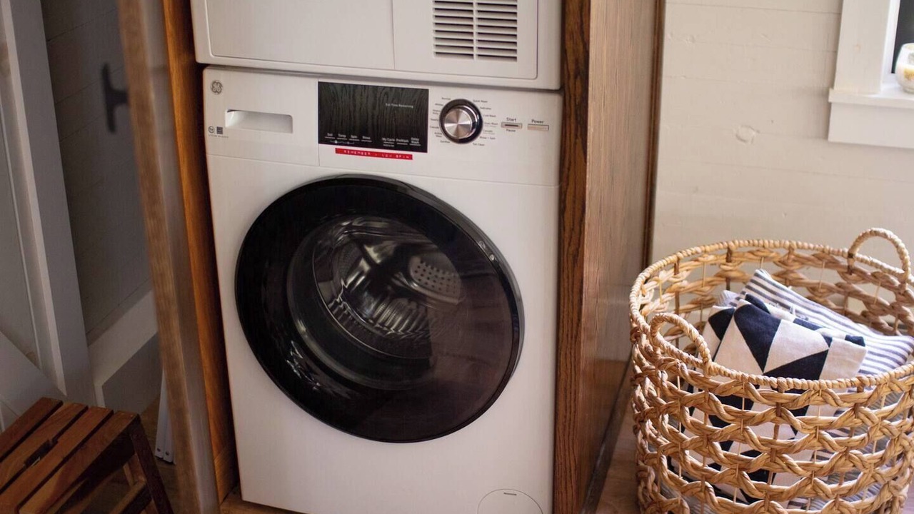 Photo of Others in Rowland