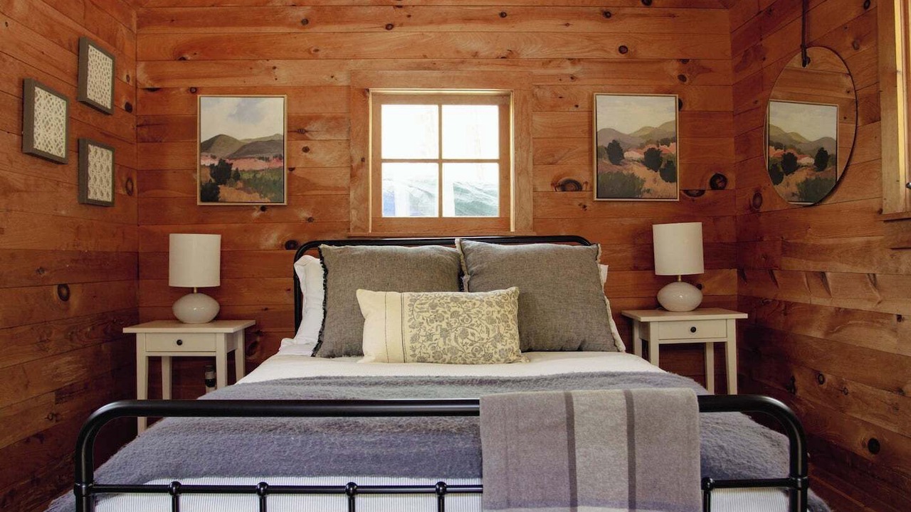 Photo of Bedroom in Rowland