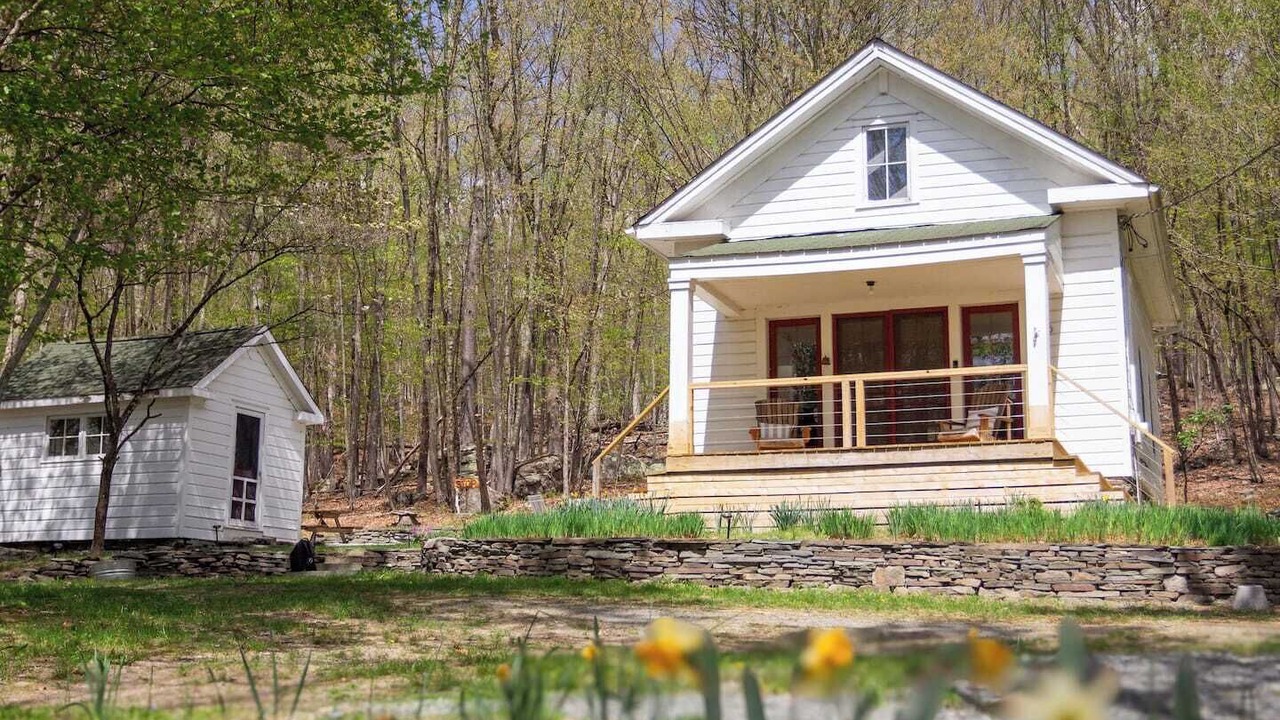 Photo of Others in Rowland