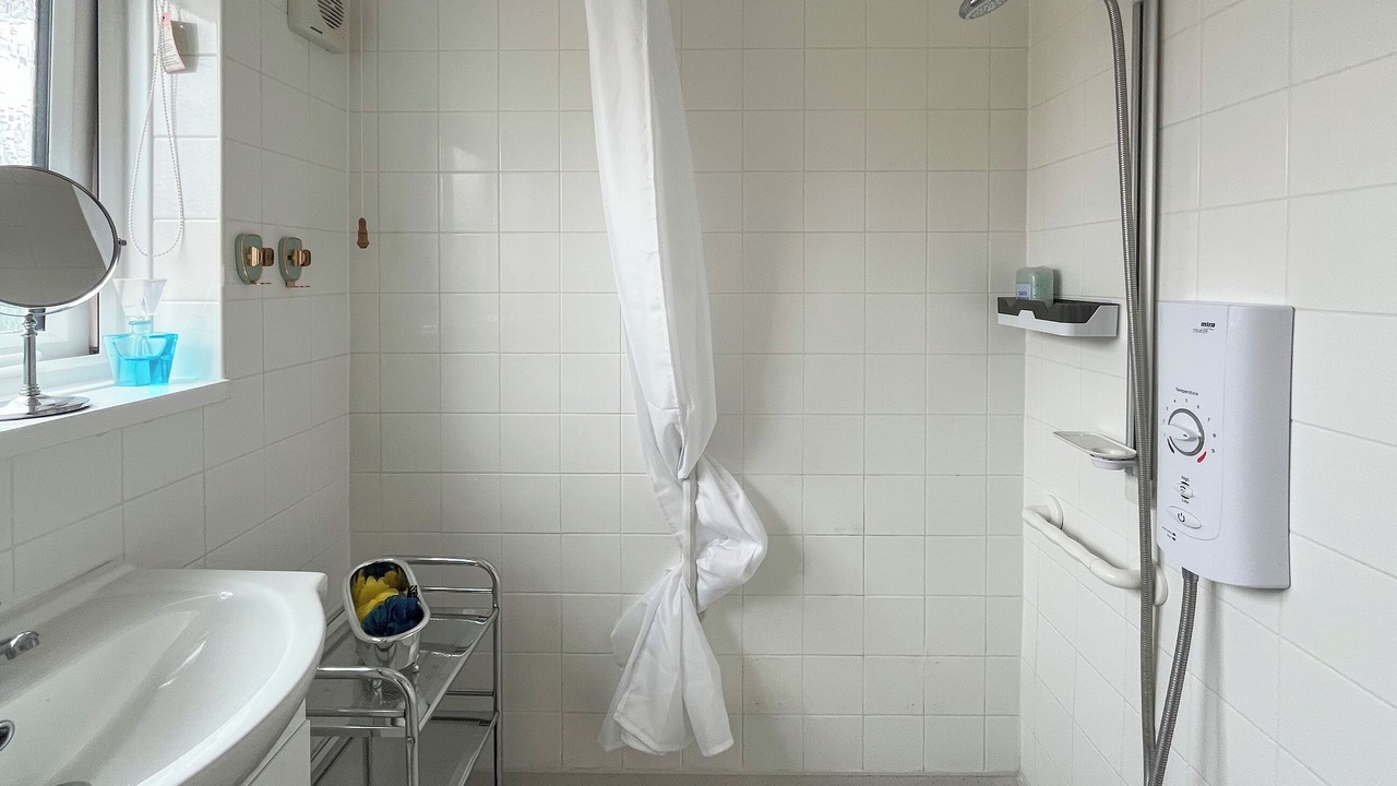 Photo of Bathroom in Pagham