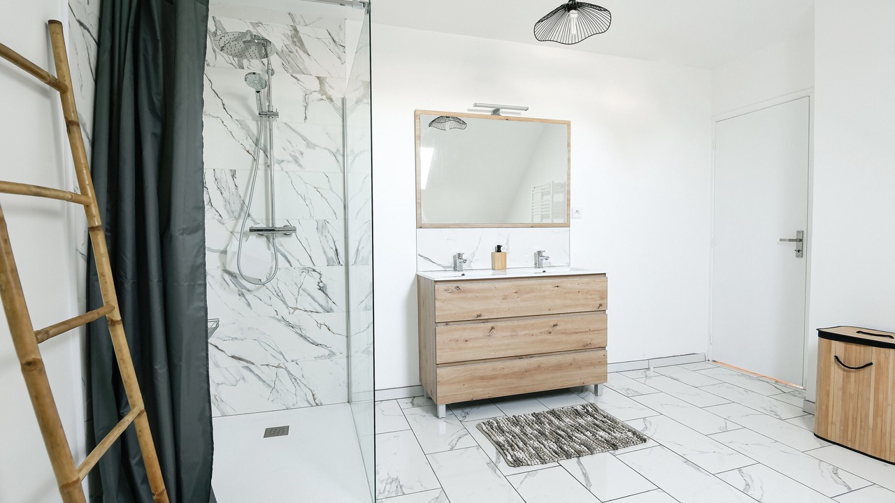 Photo of Bathroom in Forest-Montiers