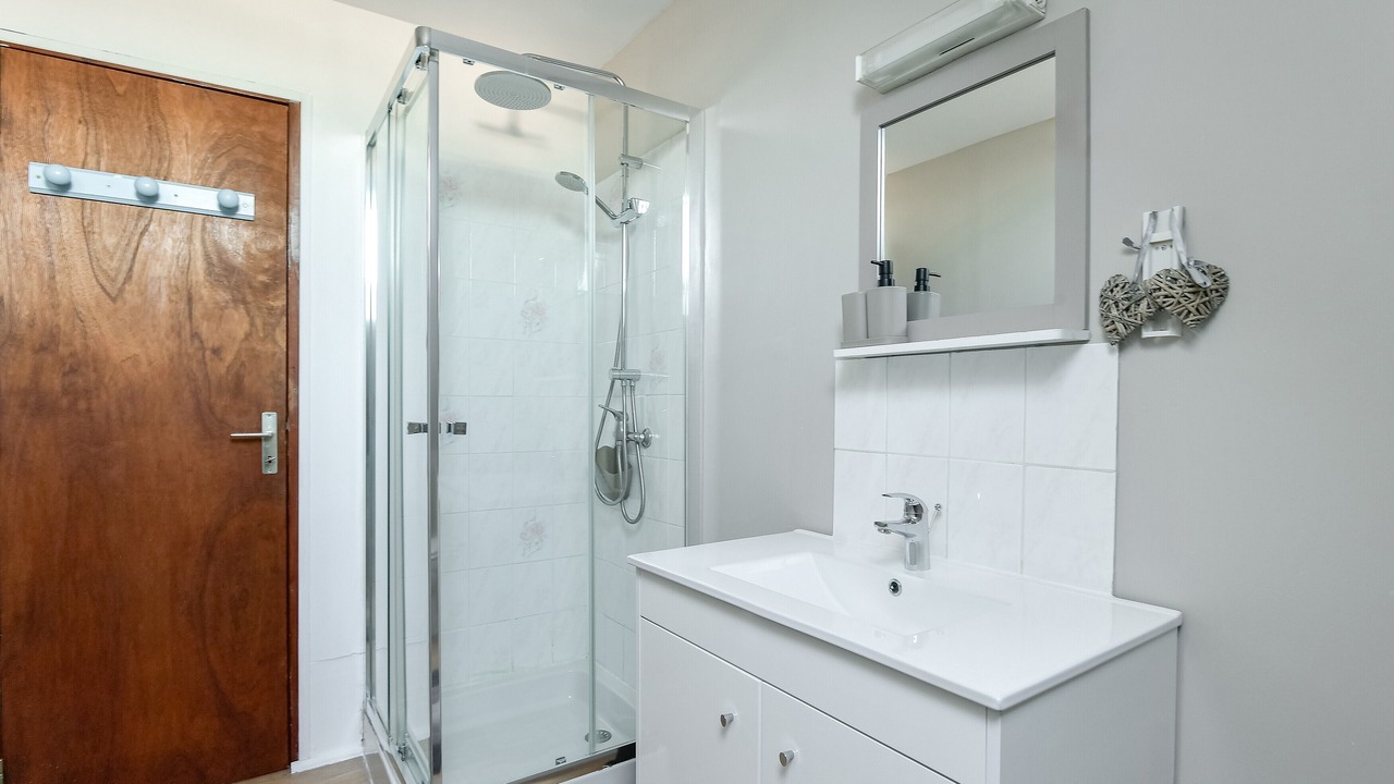 Photo of Bathroom in Forest-Montiers