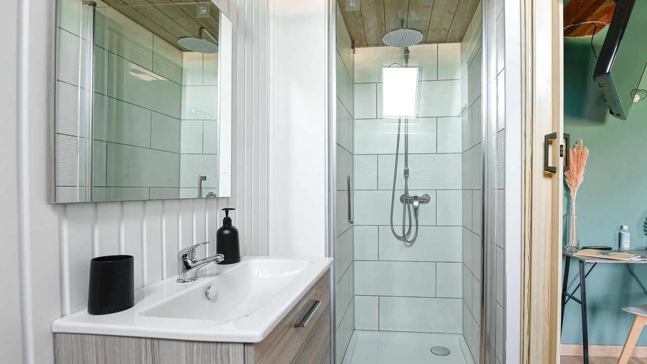 Photo of Bathroom in Forest-Montiers