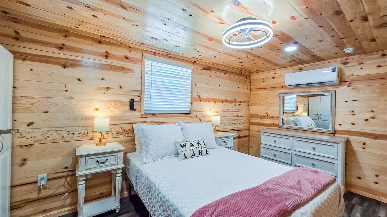 Photo of Bedroom in Checotah
