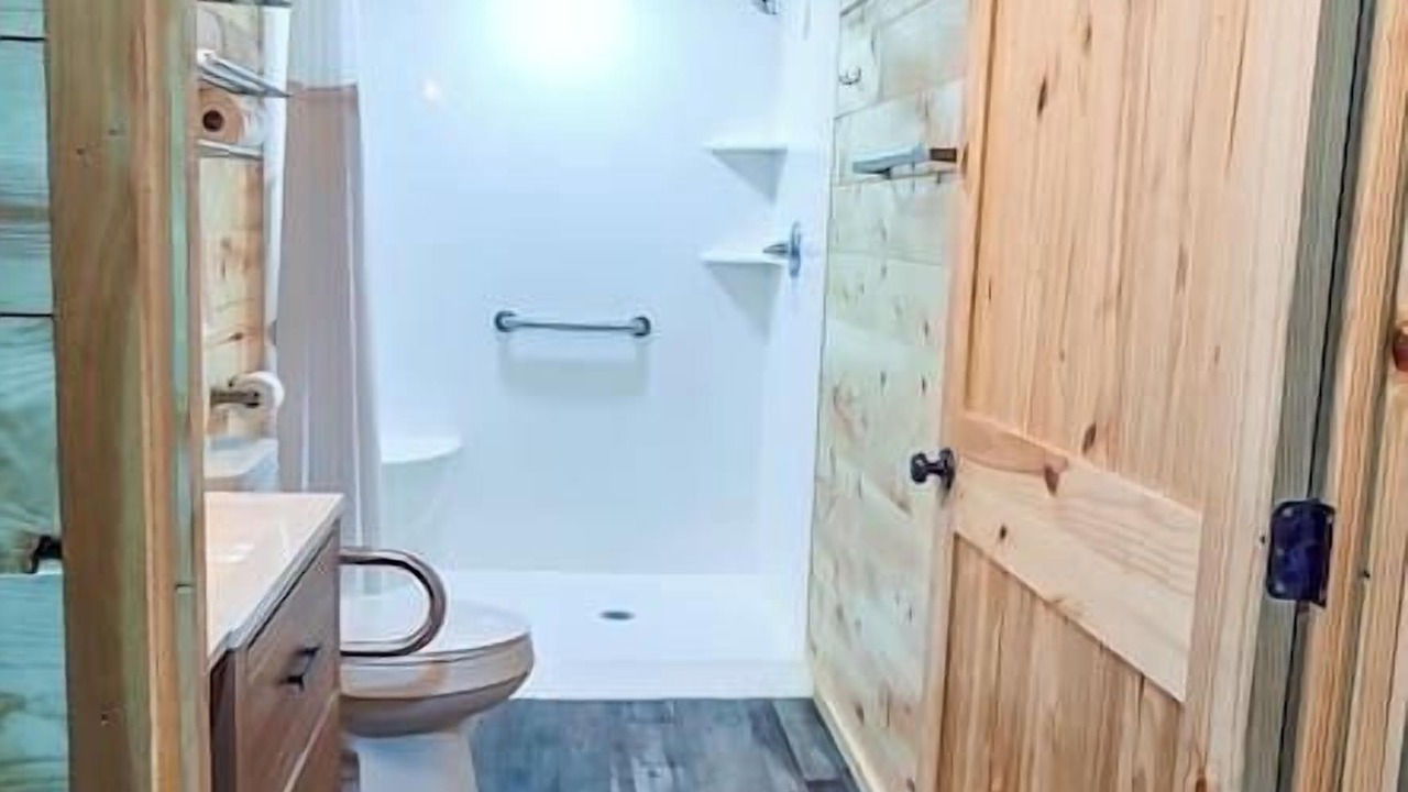 Photo of Bathroom in Checotah