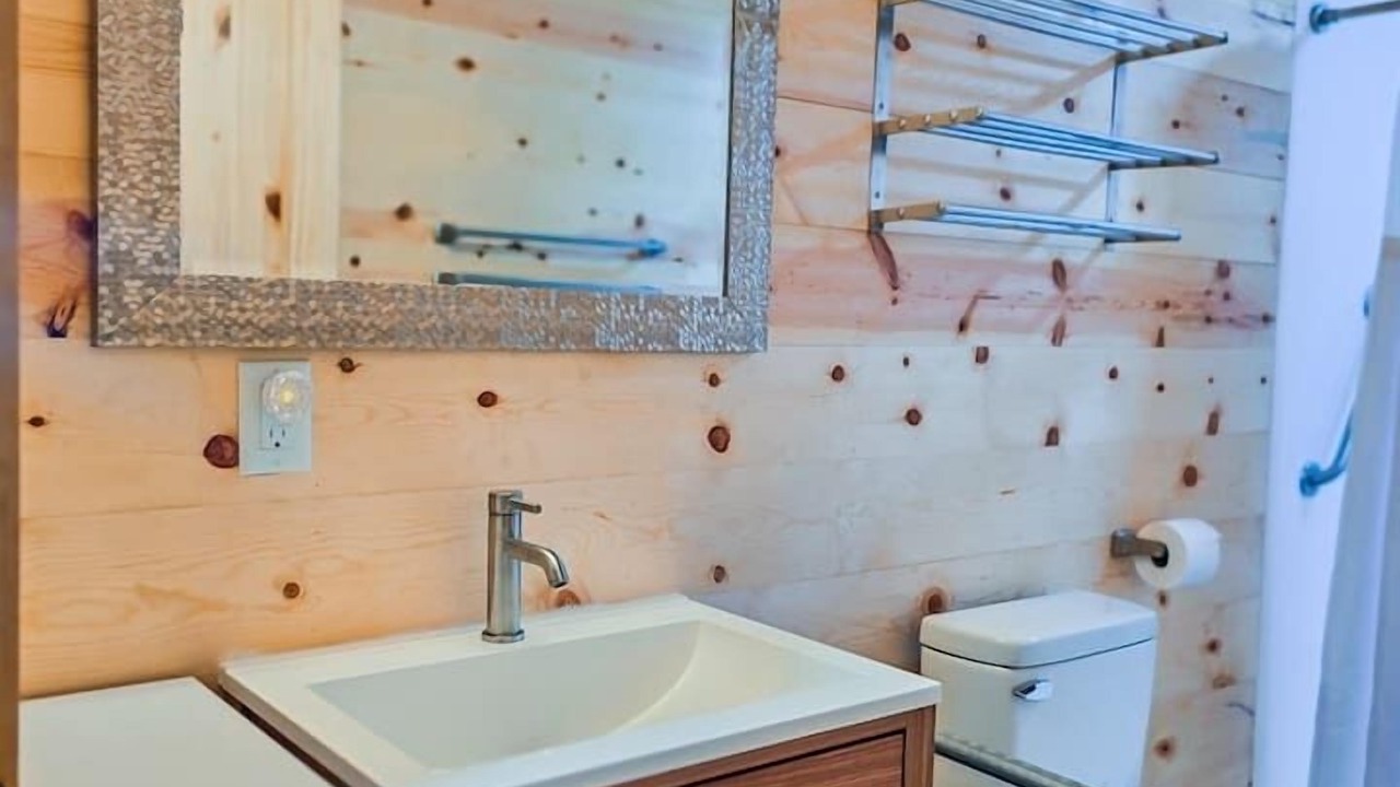 Photo of Bathroom in Checotah
