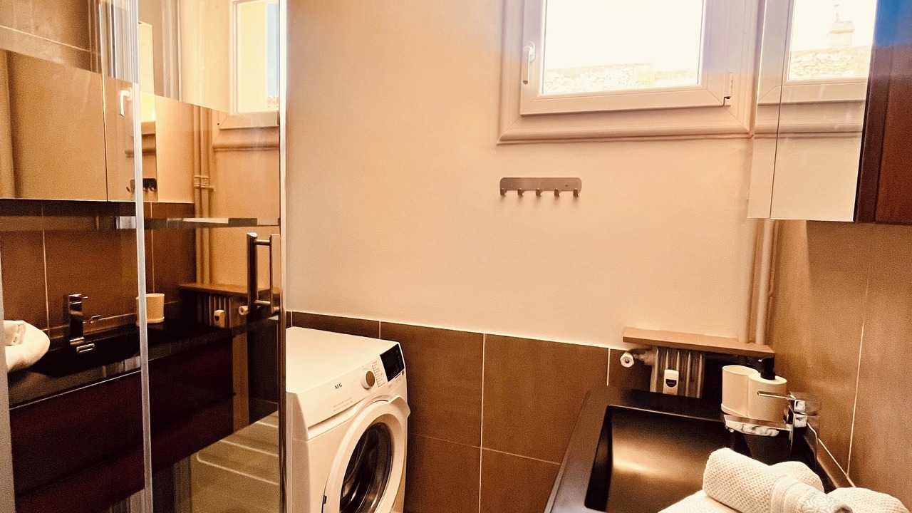 Photo of Bathroom in Faubourg