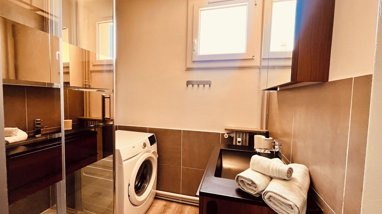 Photo of Bathroom in Faubourg