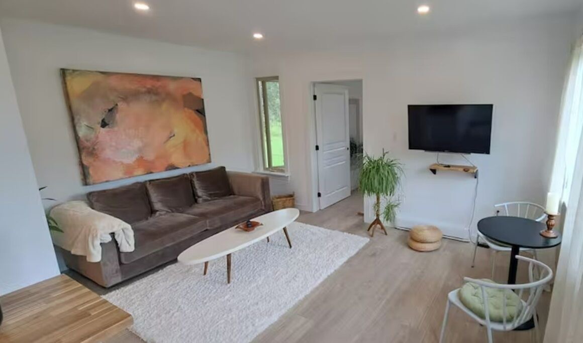 Photo of Livingroom in Atlantic Provinces