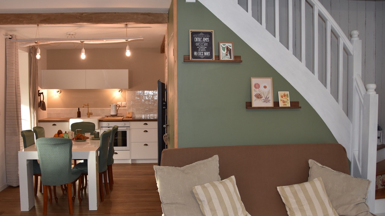 Photo of Livingroom in Salles-Courbaties
